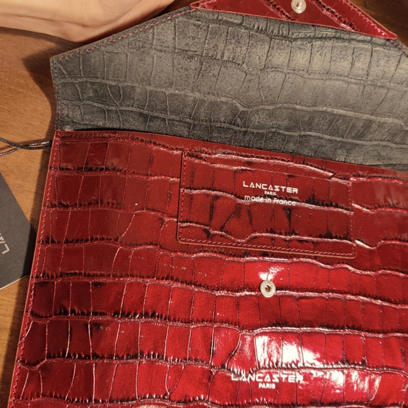 NWT Lancaster Exotic Croco Irisé CLUTCH AIR Rubis - Picture 3 of 8